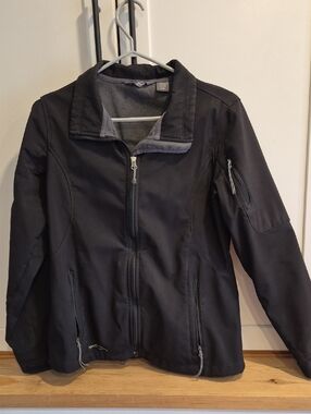 💙Eddie Bauer Black Utility Softshell Jacket with Gray Fleece Lining